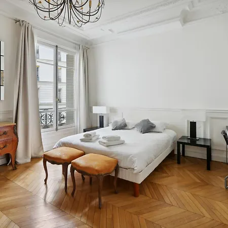 Ac Luxury 6 People At Champs Elysees By Weekome *